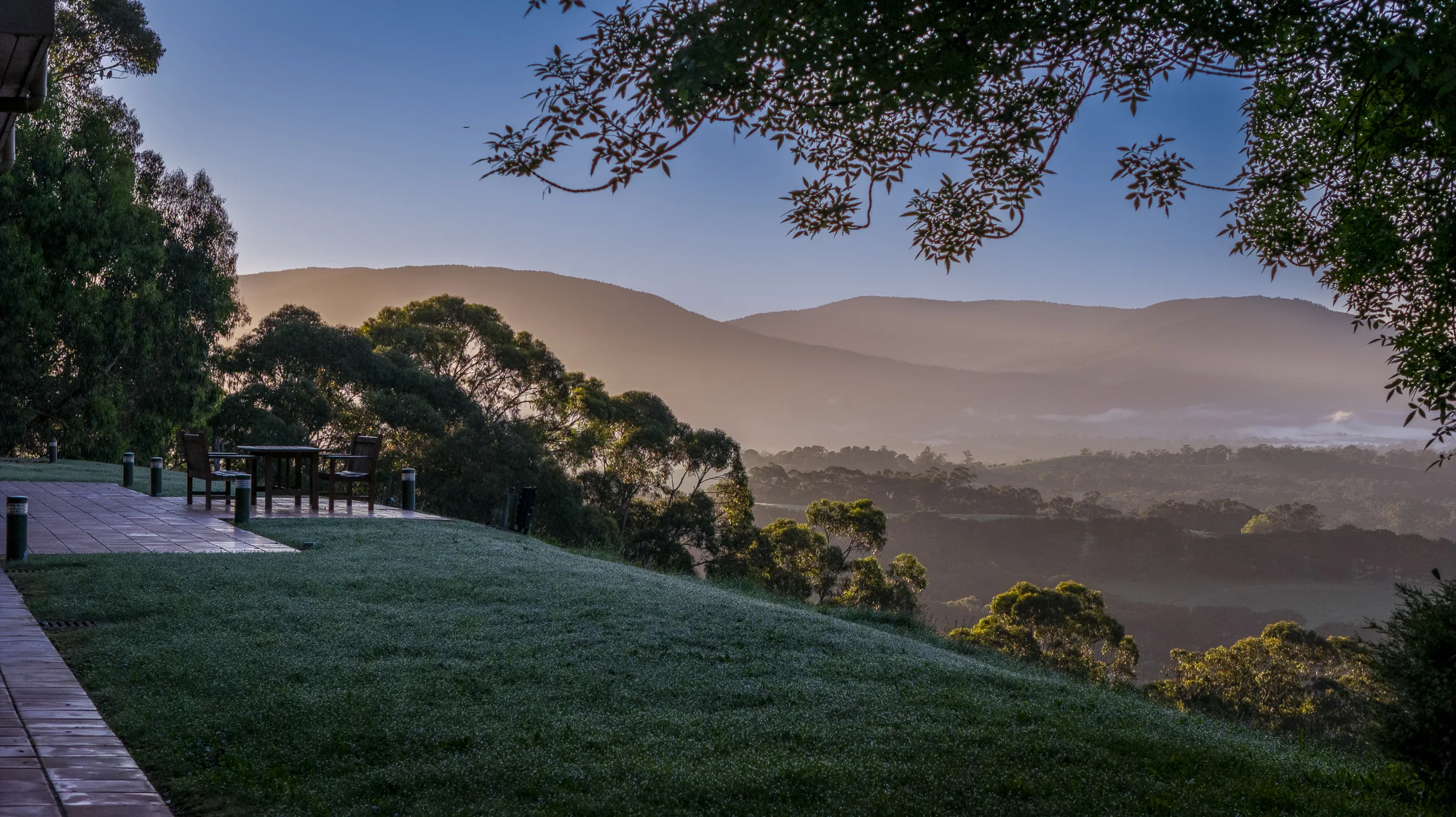 Misty valley outlook from Yallock Park
